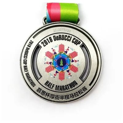 comprar Medalha de corrida personalizada de 70 mm / Medalha de prata antiga em 3D Fabricação em linha