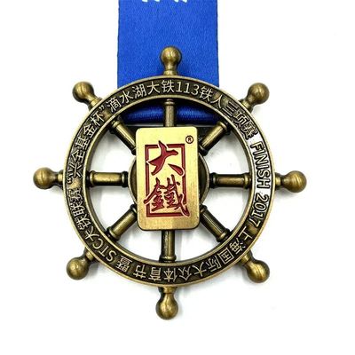 comprar Prêmio Internacional Ironman 113 Triathlon Medalha de Spinning Fabricação em linha