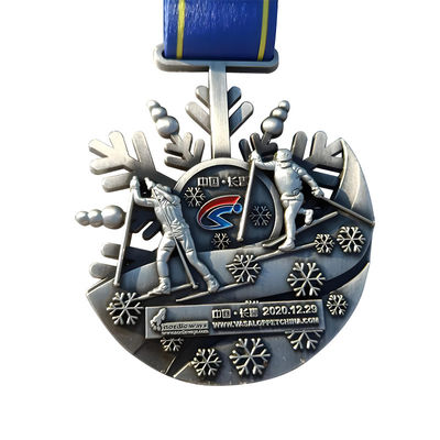 comprar 3′′ 76mm Alloy de zinco personalizado Esqui de Inverno Medalhas de evento metálico Prêmio de corrida de esqui de Natal Fabricação em linha