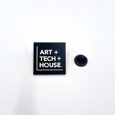 comprar Art Tech House Soft Enamel Lapel Pin Uma declaração elegante para mentes criativas Fabricação em linha